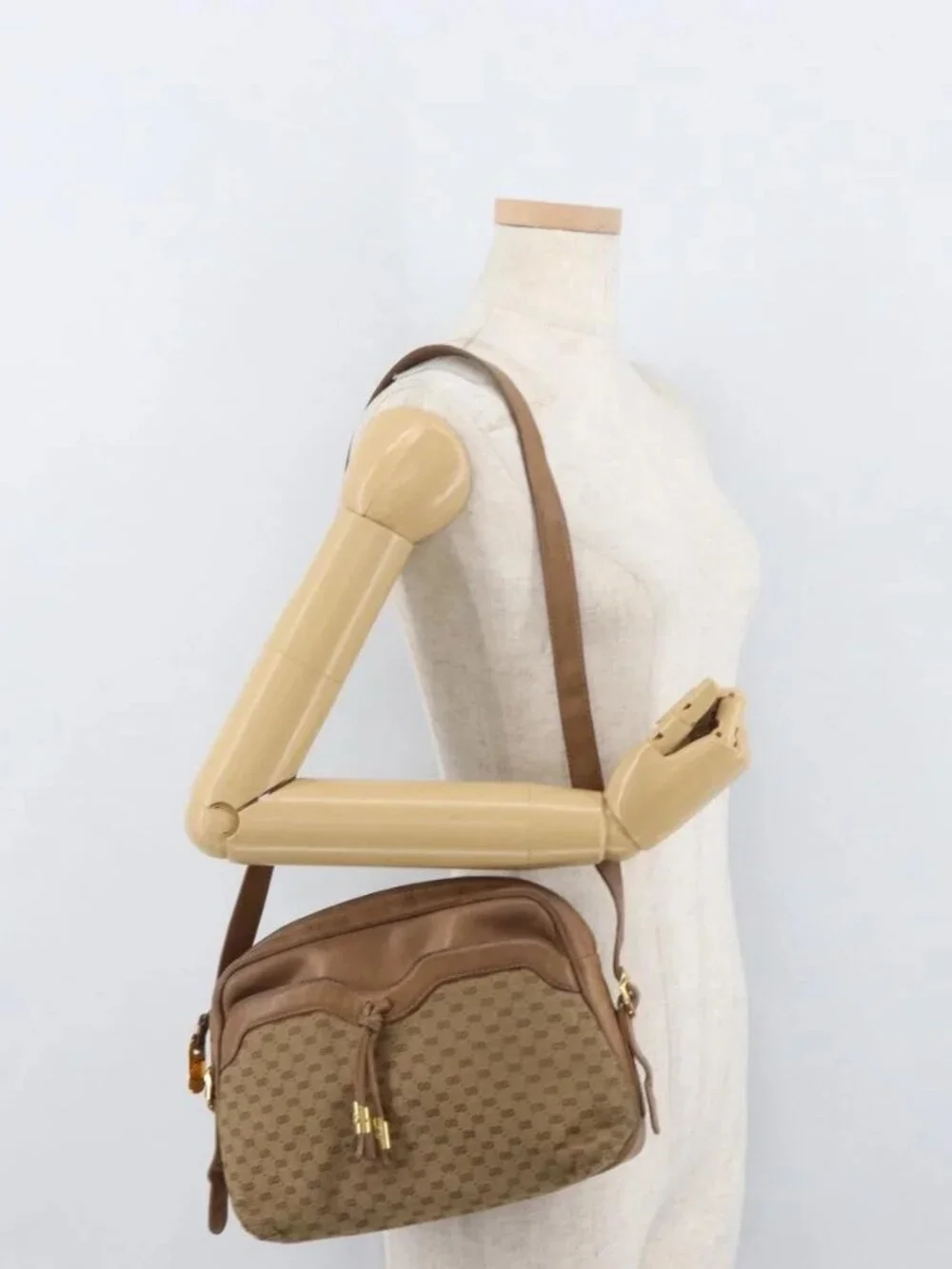 GUCCI Micro GG Supreme Shoulder Bag PVC Beige Gold Auth 175309